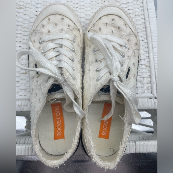 Rocket Dog Shoes Womens Rocket Dog Jumpin White Eyelet Sneakers